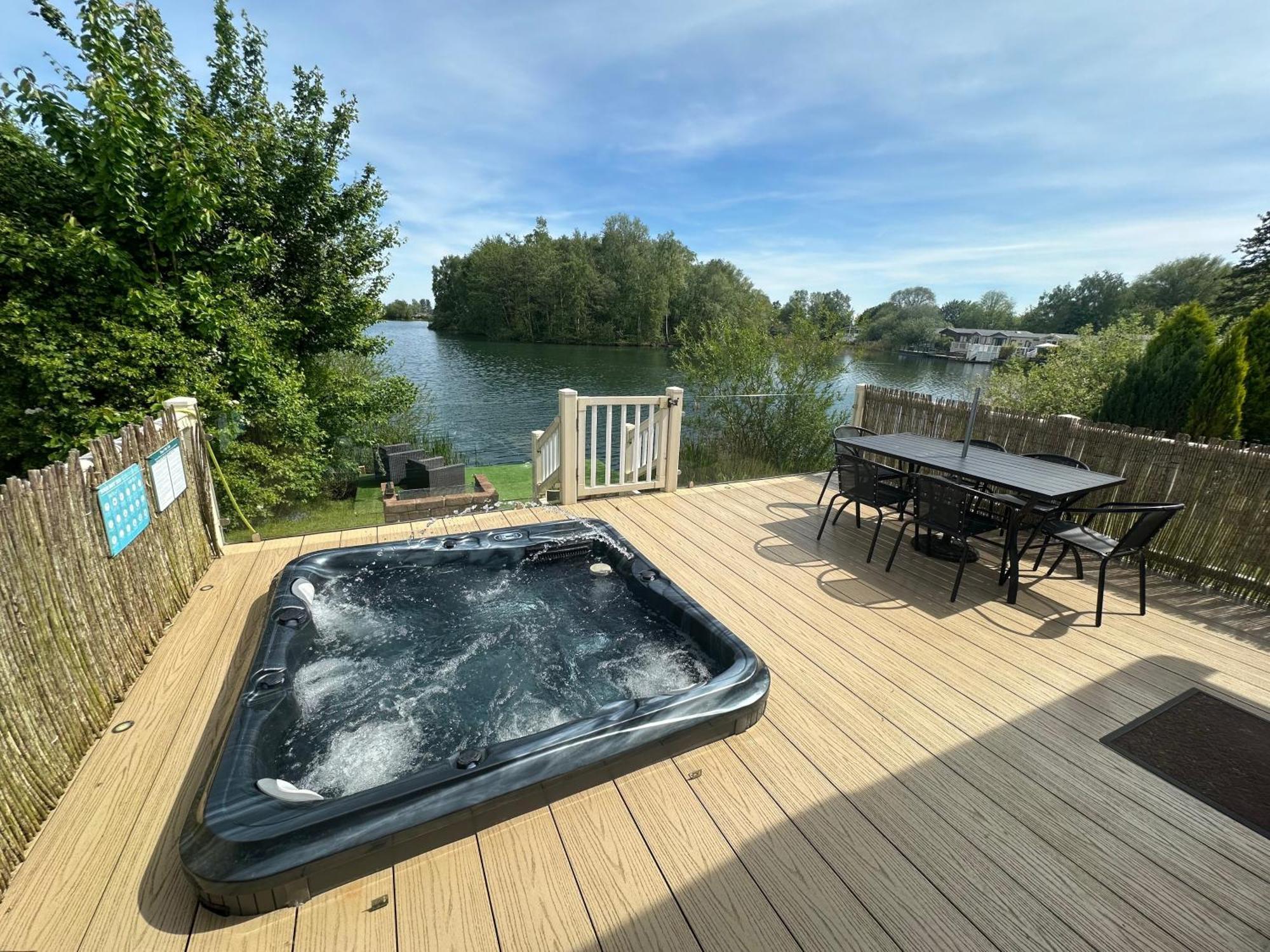 Vakantiehuis Lakeside Retreat 2 Tattershall